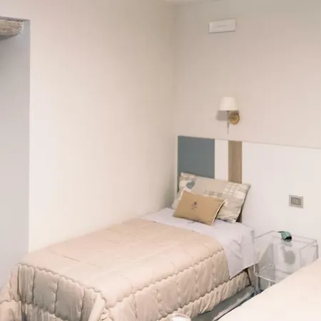 Le Petit Bed and Breakfast Πίτσο